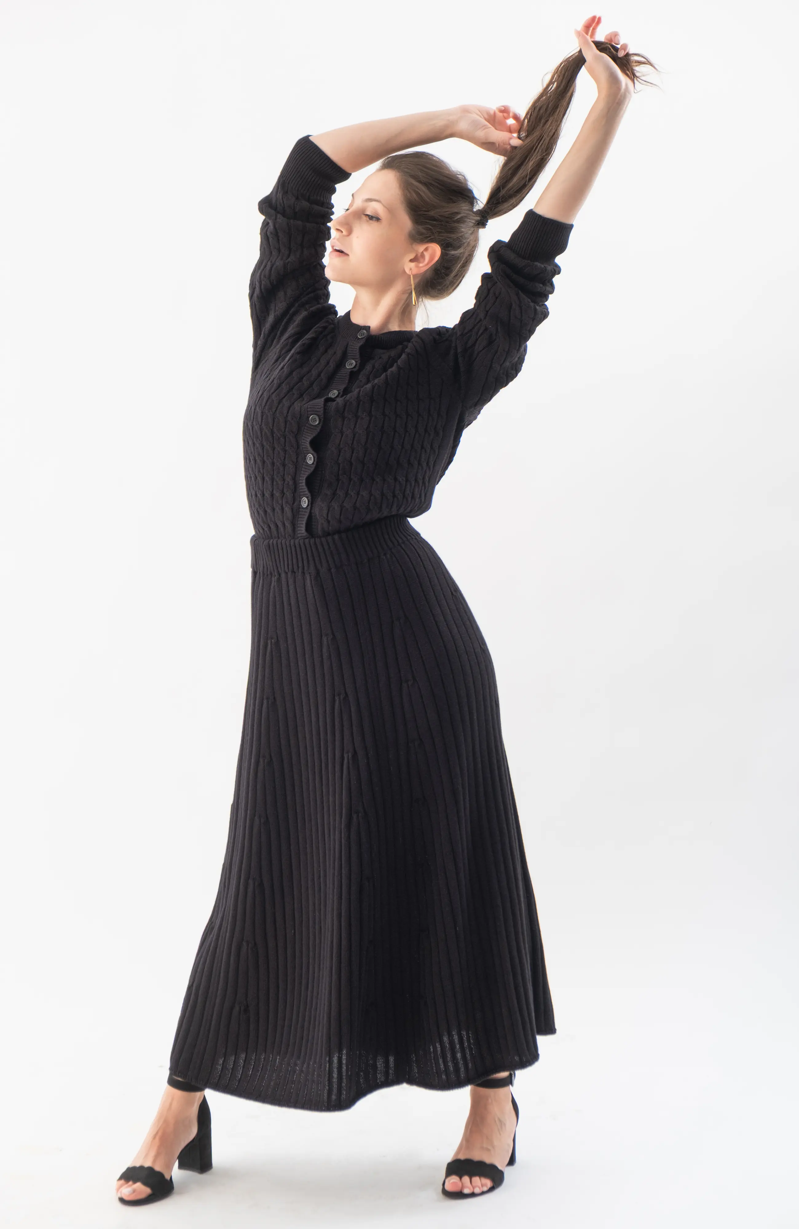 The Ms. Rowe Cardigan in Black – The Cotton Capsule